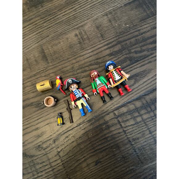 Set of Vintage Playmobil Pirates Figures Only – Set 5778 - Picture 3 of 6